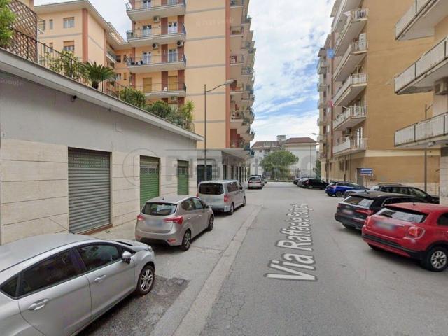 Locale in affitto di 15 m² in Via Raffaele Fatigati, 11