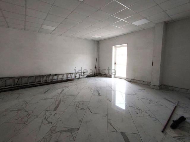 Locale in affitto di 160 m²