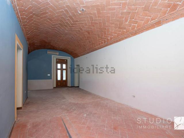 Locale in affitto di 160 m² in Via del Fiore