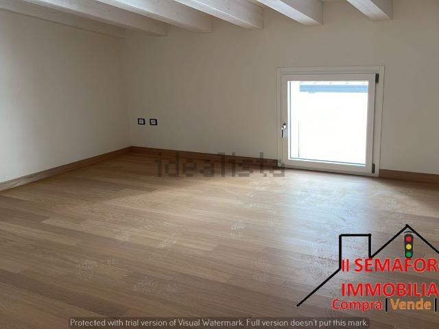 Locale in affitto di 160 m²