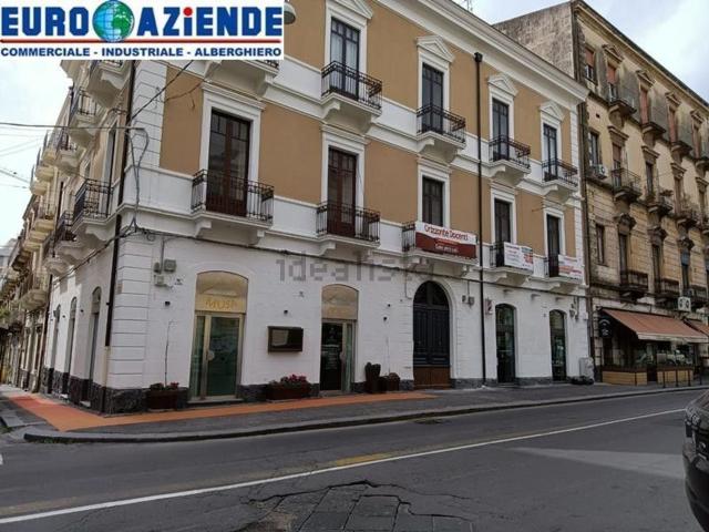 Locale in affitto di 160 m² in Via Gabriele D&apos Annunzio