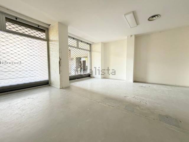 Locale in affitto di 160 m² in Via San Pio X