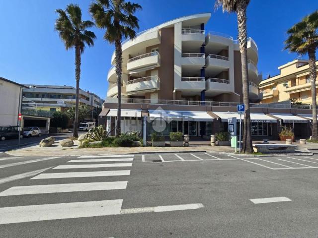 Locale in affitto di 160 m² in Via Pompeo