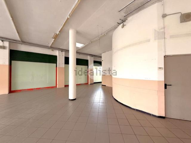 Locale in affitto di 160 m² in Via Torino, 50