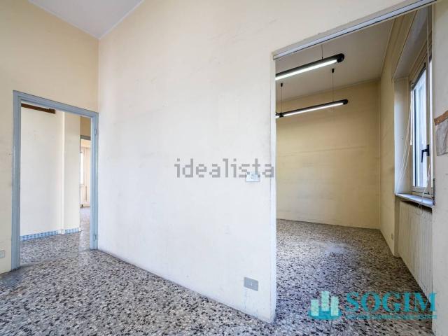 Locale in affitto di 160 m² in Via Varesina