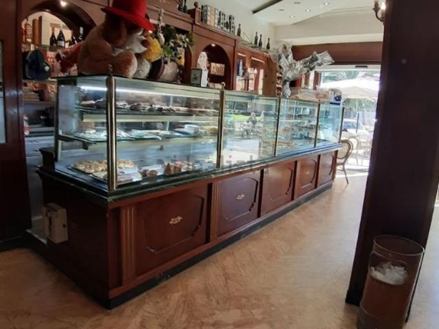 Locale in affitto di 160 m² in Viale di Augusto