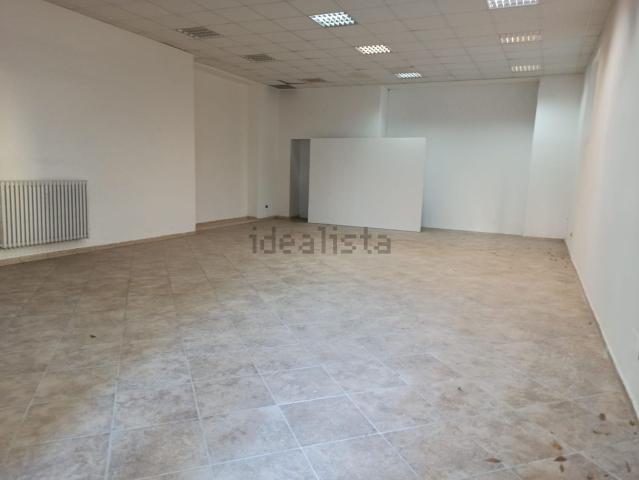 Locale in affitto di 160 m² in Piazza Garibaldi