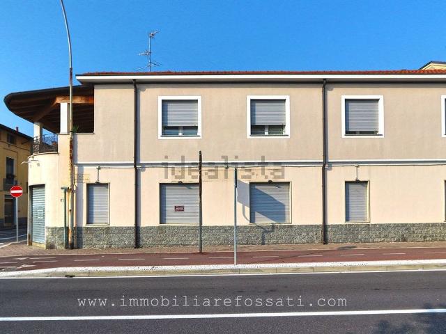 Locale in affitto di 162 m² in Viale Martiri della Libertà, 1