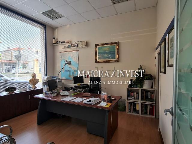 Locale in affitto di 163 m² in Via Metauro