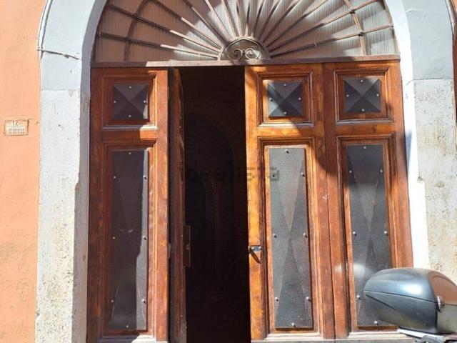 Locale in affitto di 164 m² in Via in Selci, 69