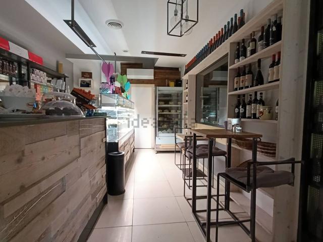 Locale in affitto di 165 m²