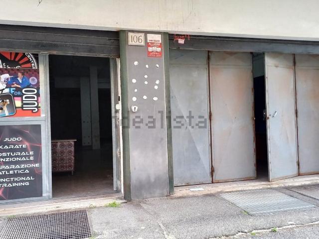 Locale in affitto di 165 m² in Via Antonio Zotti, 106