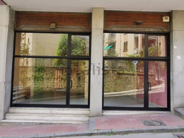 Locale in affitto di 165 m² in Via Tuoro Cappuccini