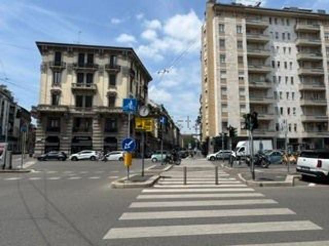 Locale in affitto di 165 m² in Corso Vercelli, 12