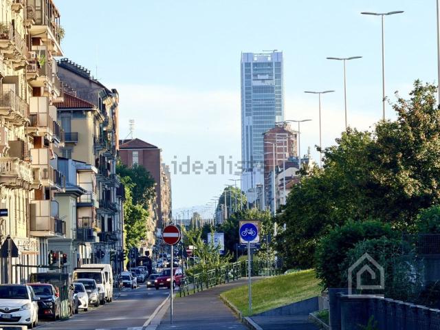 Locale in affitto di 165 m² in Corso Principe Oddone, 84