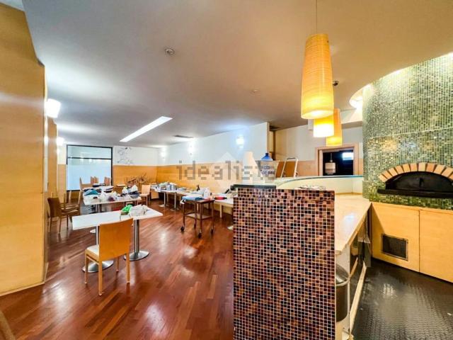 Locale in affitto di 167 m² in Via Luciano Chiodo, 10