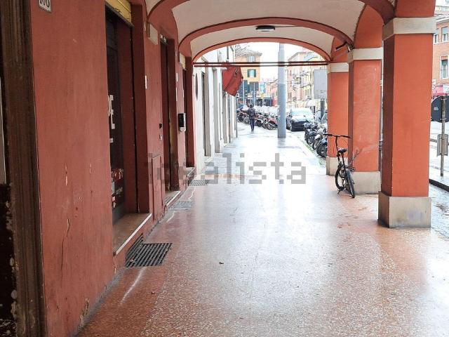 Locale in affitto di 16 m² in Via Sant&apos Isaia