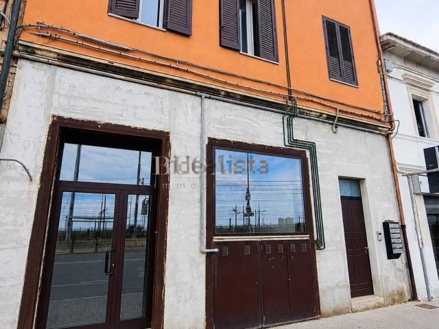 Locale in affitto di 170 m²