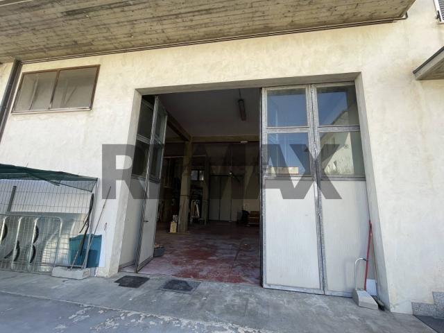Locale in affitto di 170 m²