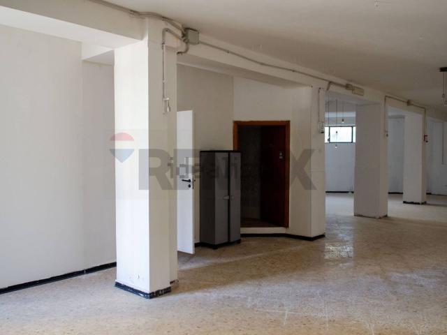 Locale in affitto di 170 m²