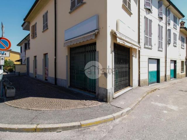 Locale in affitto di 170 m² in Via Giacomo Matteotti, 1