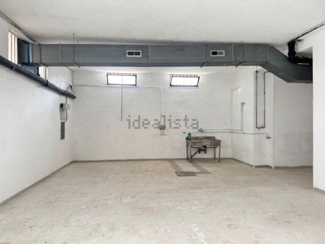 Locale in affitto di 170 m² in Via Nicolo Balanzano