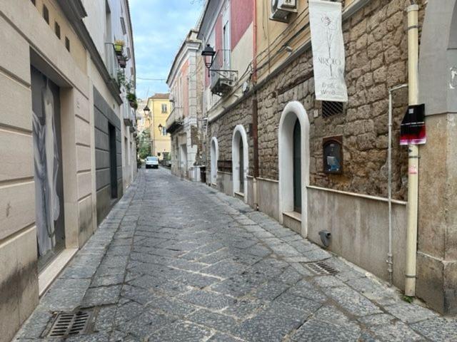 Locale in affitto di 170 m² in Via Salvatore Maielli