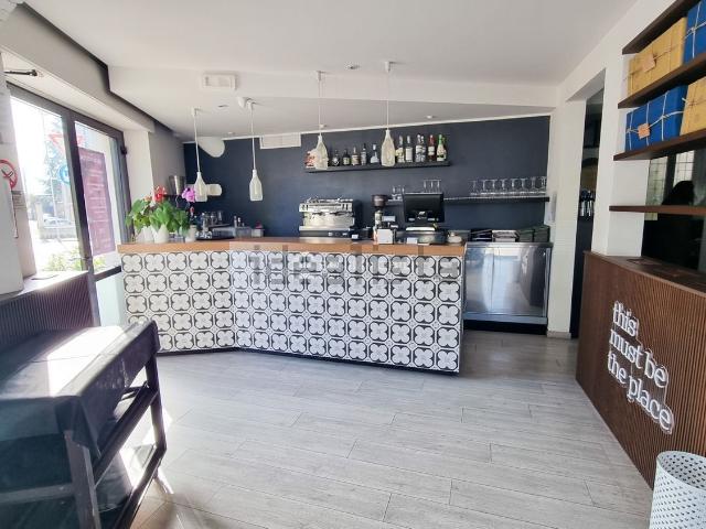 Locale in affitto di 170 m² in Via San Zeno, 11