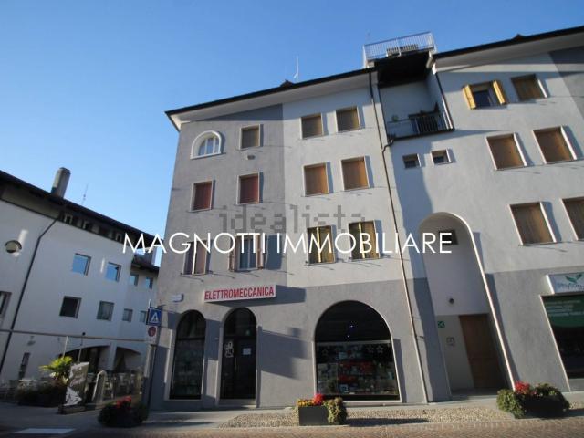 Locale in affitto di 170 m² in Via Sant&apos Antonio