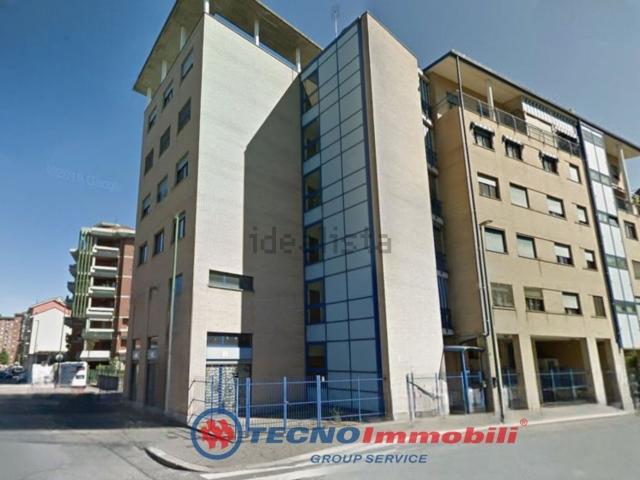 Locale in affitto di 170 m² in Via Vittoria Colonna