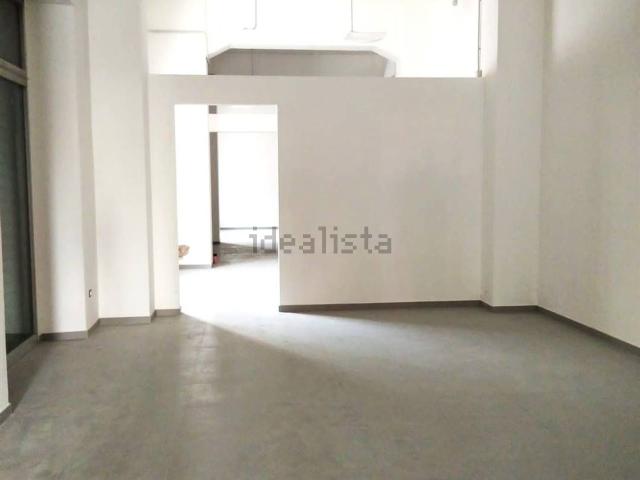 Locale in affitto di 170 m² in Corso Umberto I