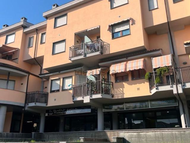 Locale in affitto di 173 m² in Via Torino, 65