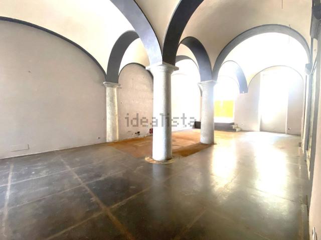 Locale in affitto di 175 m² in Via Giacomo Giovanetti, 2
