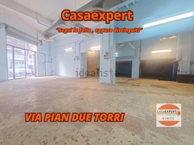 Locale in affitto di 175 m² in Via Pian Due Torri