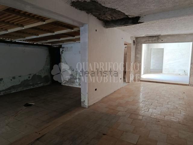 Locale in affitto di 175 m² in Via XX Settembre