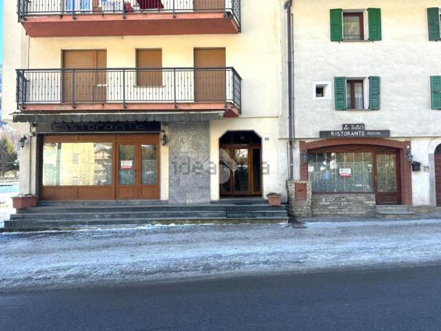 Locale in affitto di 175 m² in Corso Roma, 250