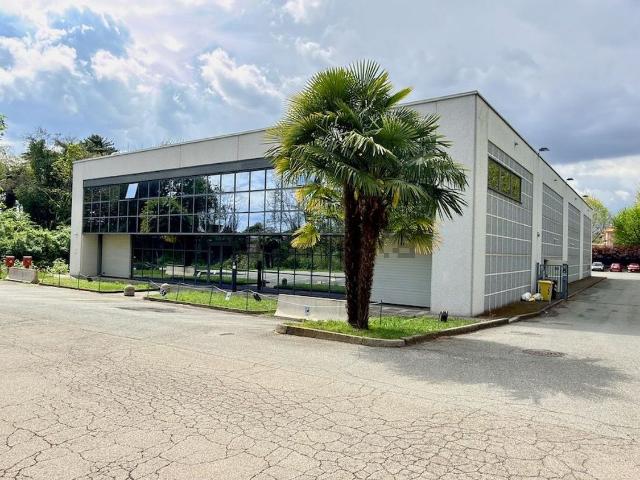 Locale in affitto di 1770 m² in Via Libertà