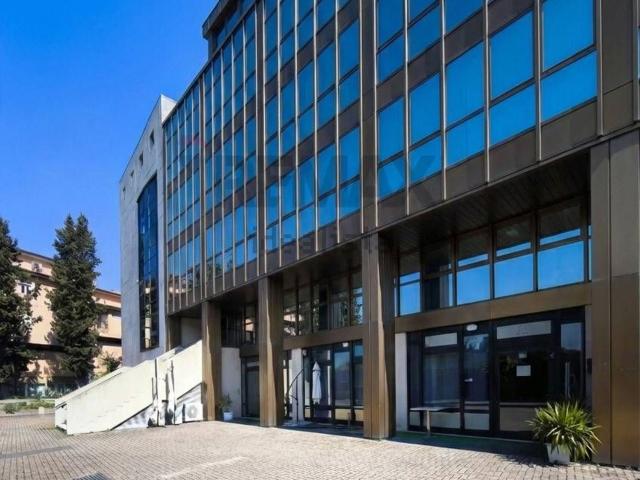 Locale in affitto di 177 m²