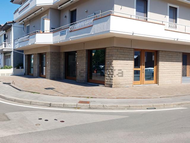 Locale in affitto di 178 m² in Via della Chiesa