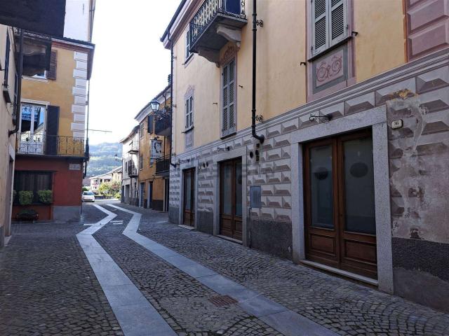 Locale in affitto di 180 m²