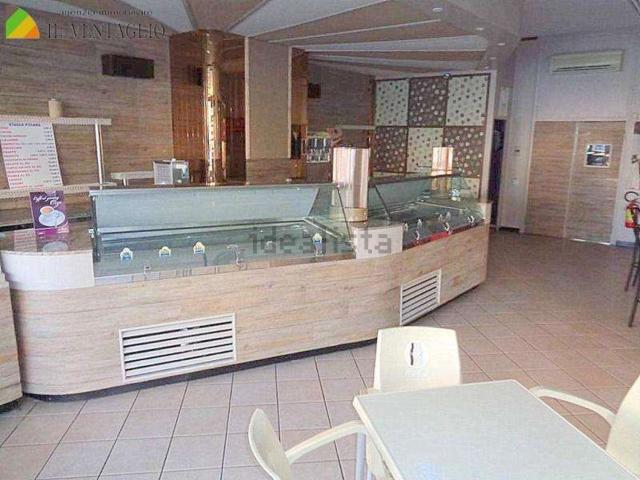 Locale in affitto di 180 m²