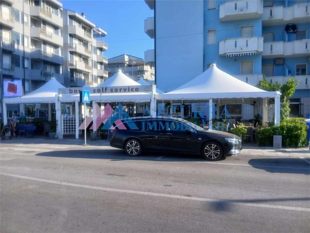 Locale in affitto di 180 m² in Via Amerigo Vespucci, 49