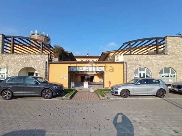 Locale in affitto di 180 m² in Via Giuseppe Mazzini, 5