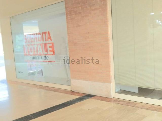 Locale in affitto di 180 m² in Via Palazzetto, 11
