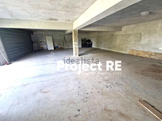Locale in affitto di 180 m² in Via Provinciale per Armo Gallina