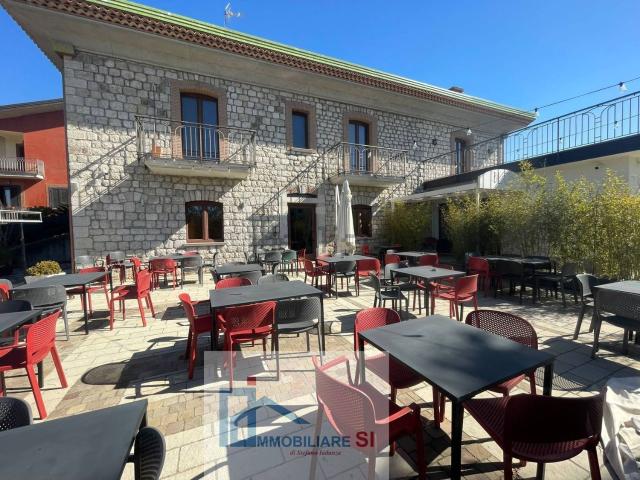 Locale in affitto di 180 m² in Via Roma