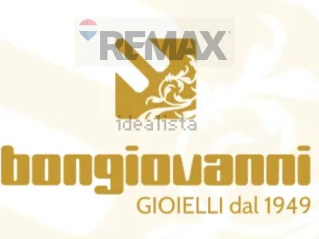 Locale in affitto di 170 m²