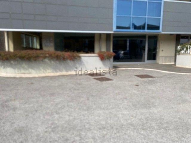 Locale in affitto di 180 m² in Viale Guglielmo Marconi, 192