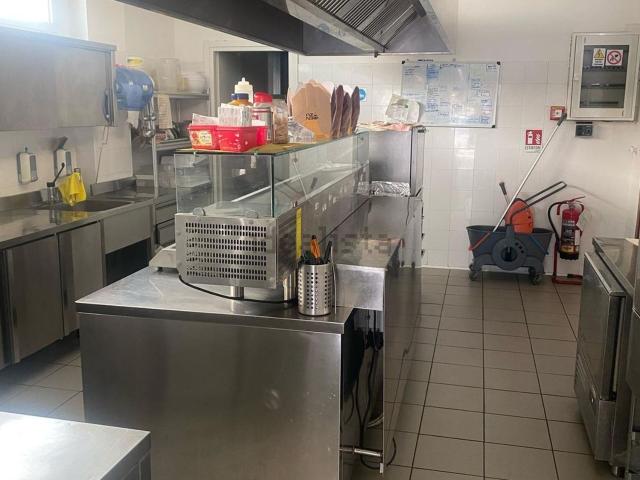 Locale in affitto di 180 m² in Viale Mantova