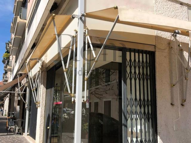 Locale in affitto di 180 m² in Corso del Popolo, 31